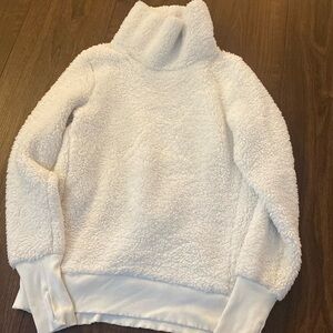 Athleta turtleneck fleece sweatshirt